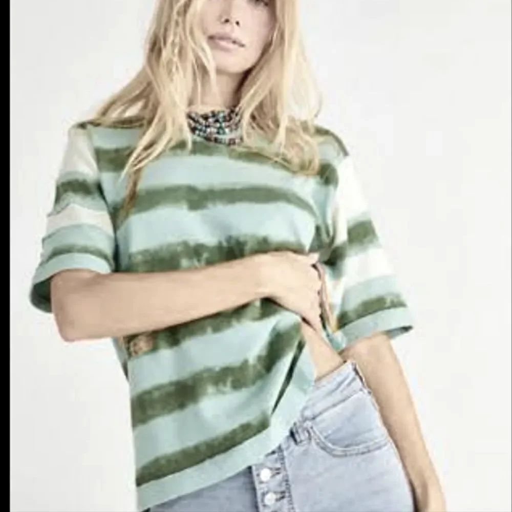 BRAND NEW SHIRT JULIET CLOSET